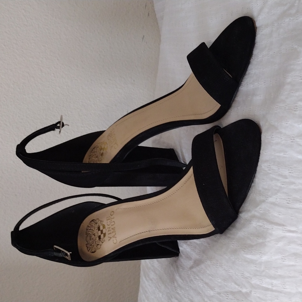 Vince Camuto black high hills sandals